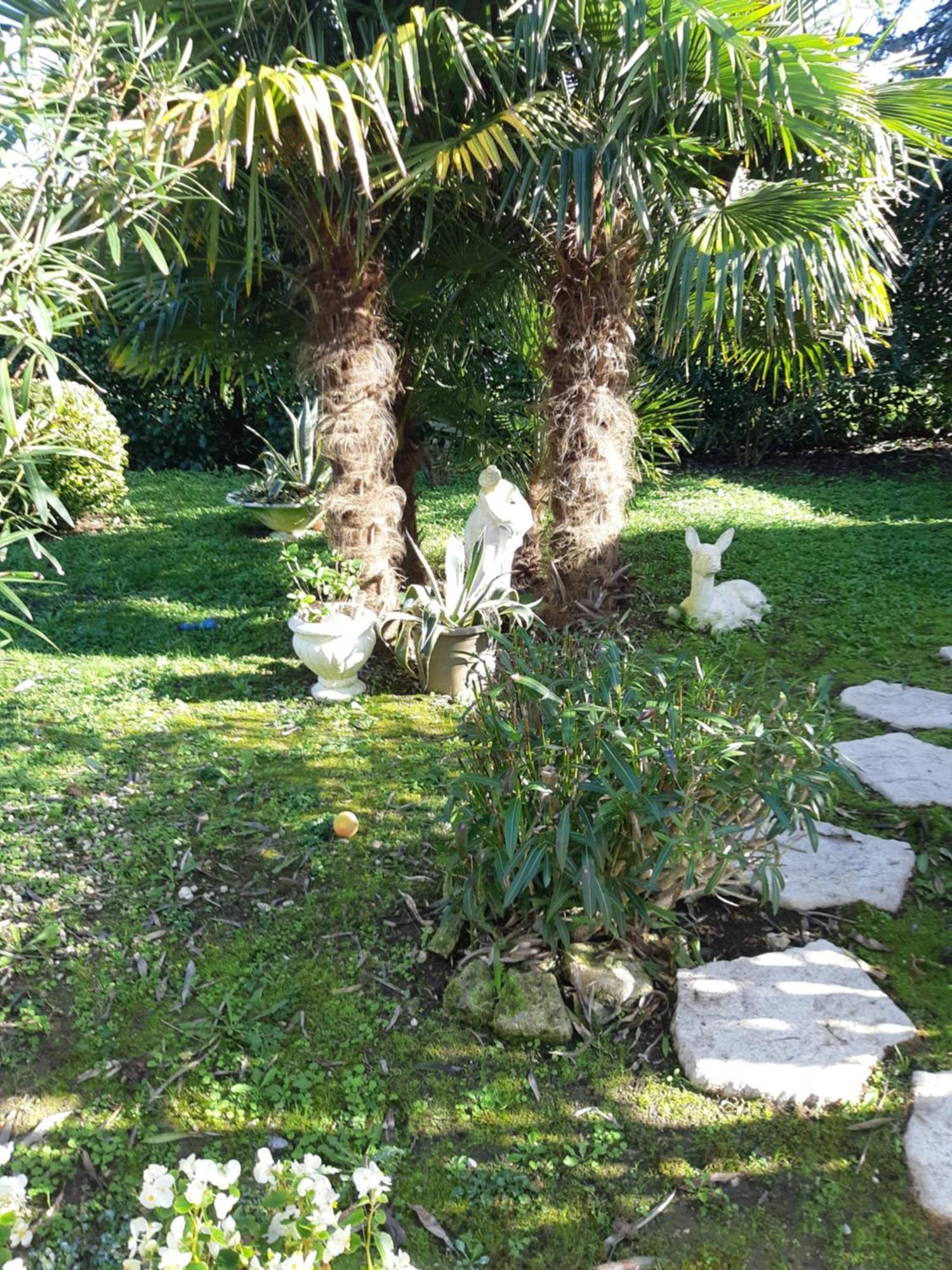 Chambre Lit Double Dans Pavillon , Chez Lilyanne Tonnay-Charente Exterior foto
